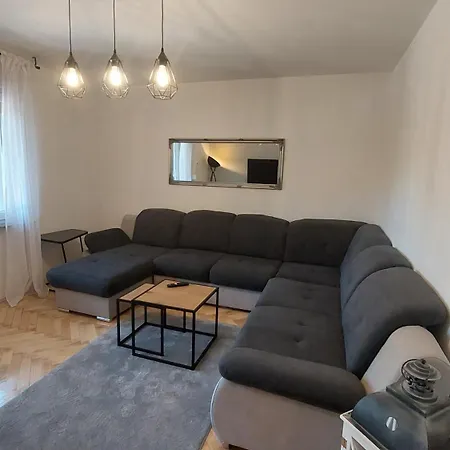 Leo,rijeka רייקה